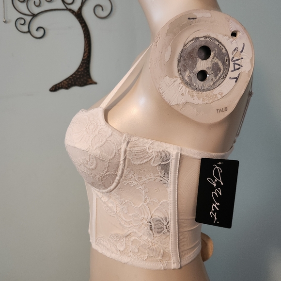 White lace bustier crop top NWT - Picture 3 of 6